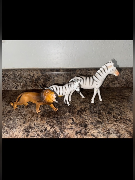 Other - $3 Safari Animal Figurine Set $3 WITH ANY $10 ORDER OR MORE